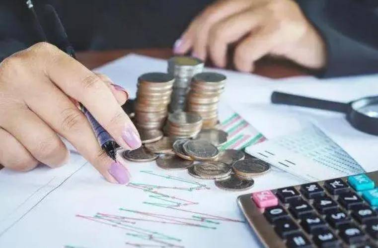 多吗?在国内算什么水平?银行员工直言不讳麻将胡了2模拟器试玩有100万存款的人(图2) 多吗?在国内算什么水平?银行员工直言不讳麻将胡了2模拟器试玩有100万存款的人(图2)